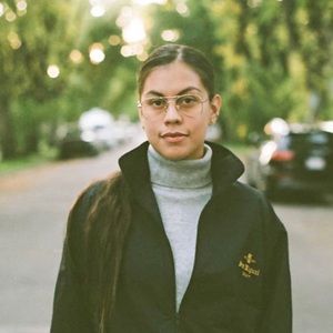 Meet your Posher, Thea